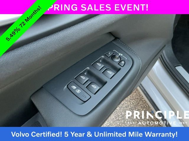 Certified 2025 Volvo S60 T8 Plus image 28