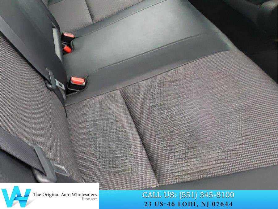Used 2017 Toyota Corolla SE w/ Carpet Mat Package (TMS) image 17