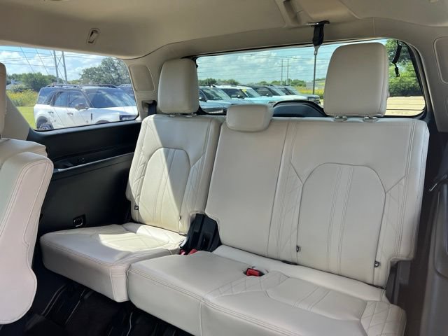 Used 2018 Ford Expedition Platinum RWD image 14