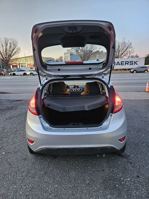 Used 2012 Ford Fiesta SE image 20
