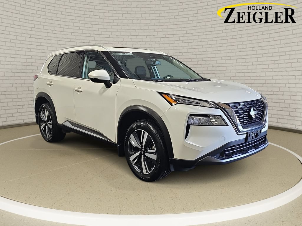 Used 2023 Nissan Rogue SL AWD/4WD image 3