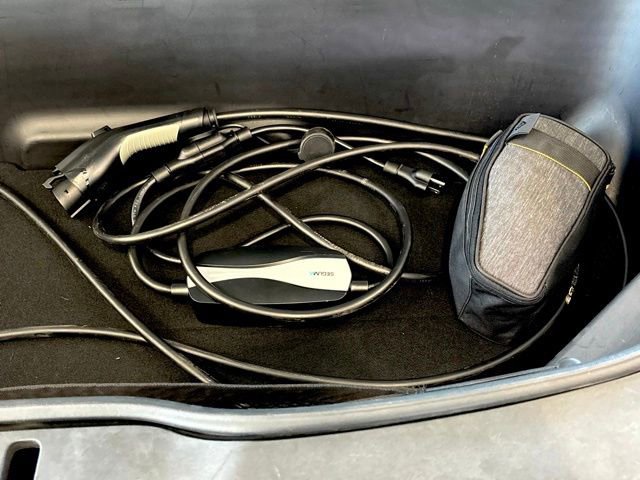 Used 2022 Rivian R1T Adventure image 36