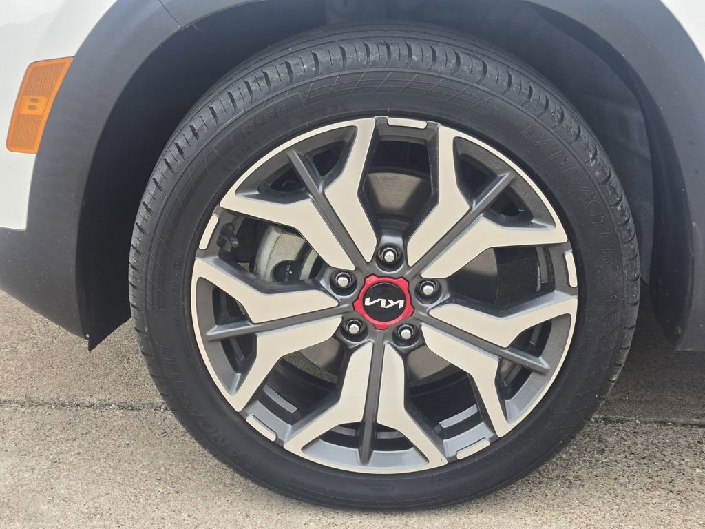 Certified 2022 Kia Seltos SX AWD/4WD image 11