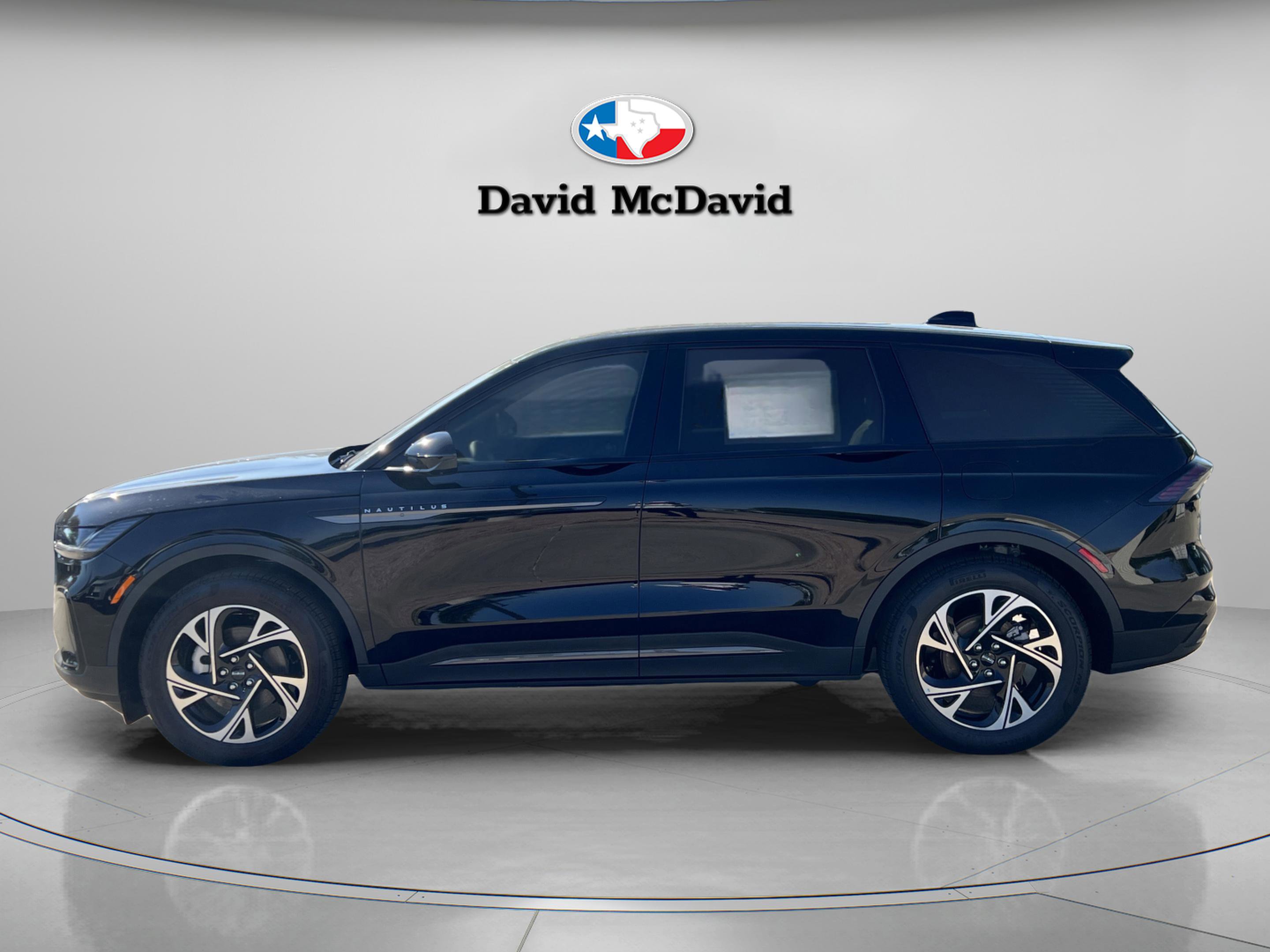 New 2025 Lincoln Nautilus Premier w/ Equipment Group 102A image 4