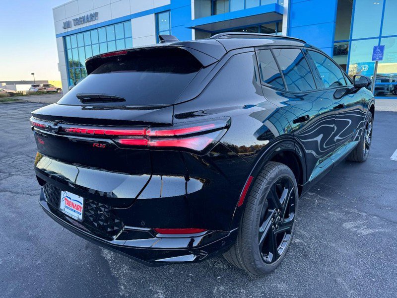 New 2026 Chevrolet Equinox EV RS image 3