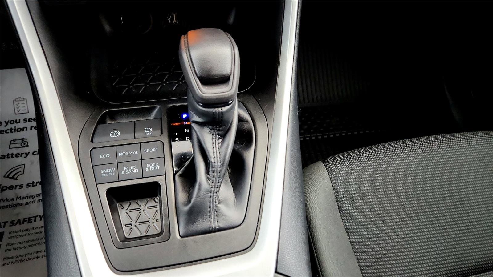 Certified 2023 Toyota RAV4 LE AWD/4WD image 28