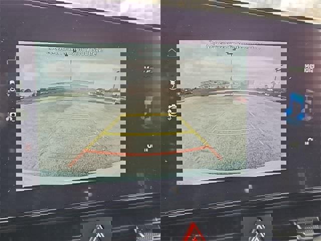 New 2025 Hyundai Elantra SEL image 15