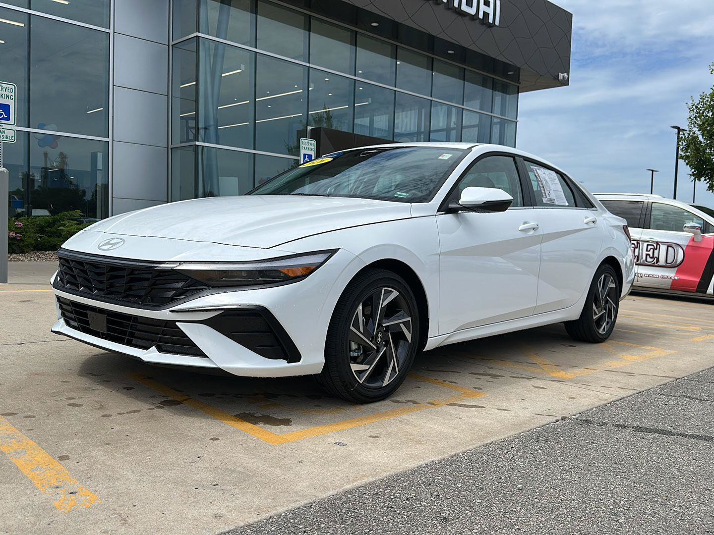 Certified 2026 Hyundai Elantra Limited FWD image 1