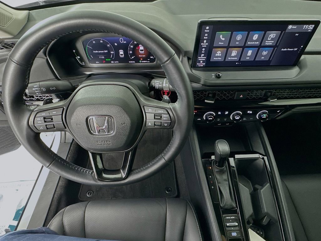 Used 2023 Honda Accord EX-L image 11