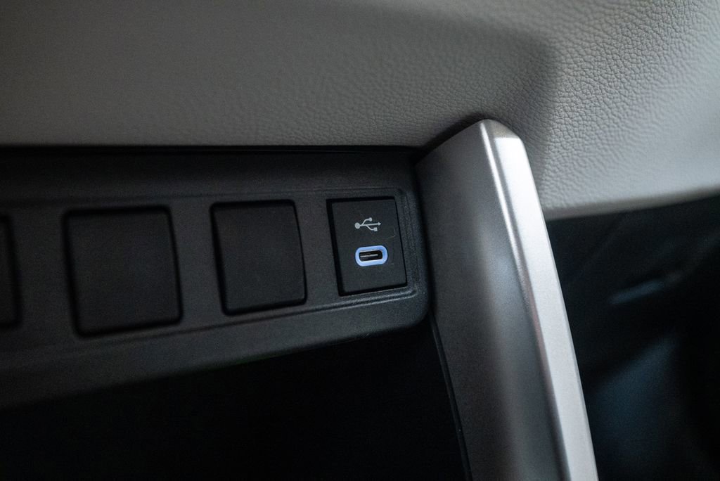 Certified 2023 Toyota Corolla Cross LE image 26