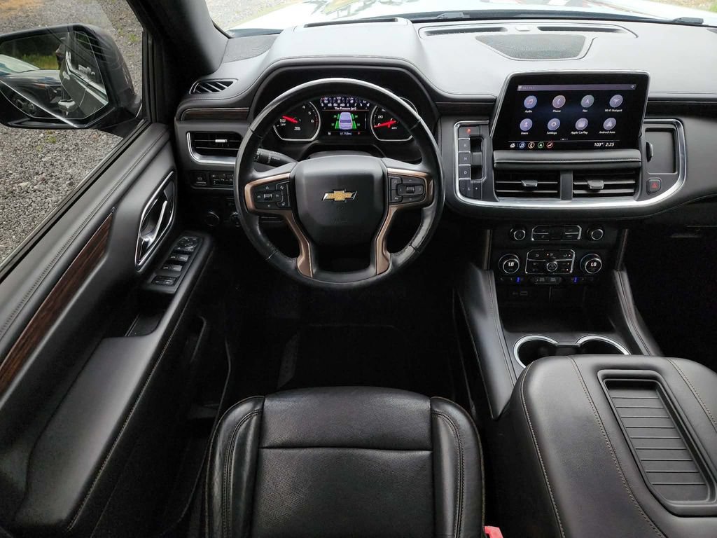 Used 2021 Chevrolet Tahoe High Country w/ Premium Package RWD image 22