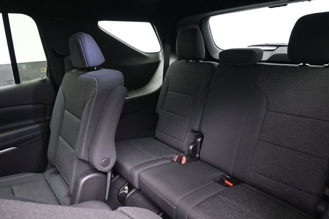 New 2026 Chevrolet Traverse LT w/ Midnight/Sport Edition FWD image 9