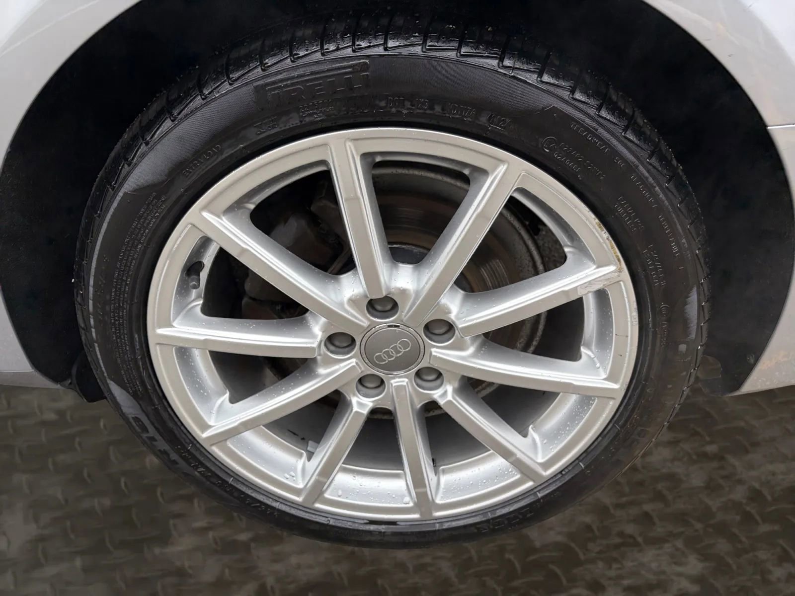 Used 2016 Audi A4 2.0T Premium w/ Convenience Plus Package image 39