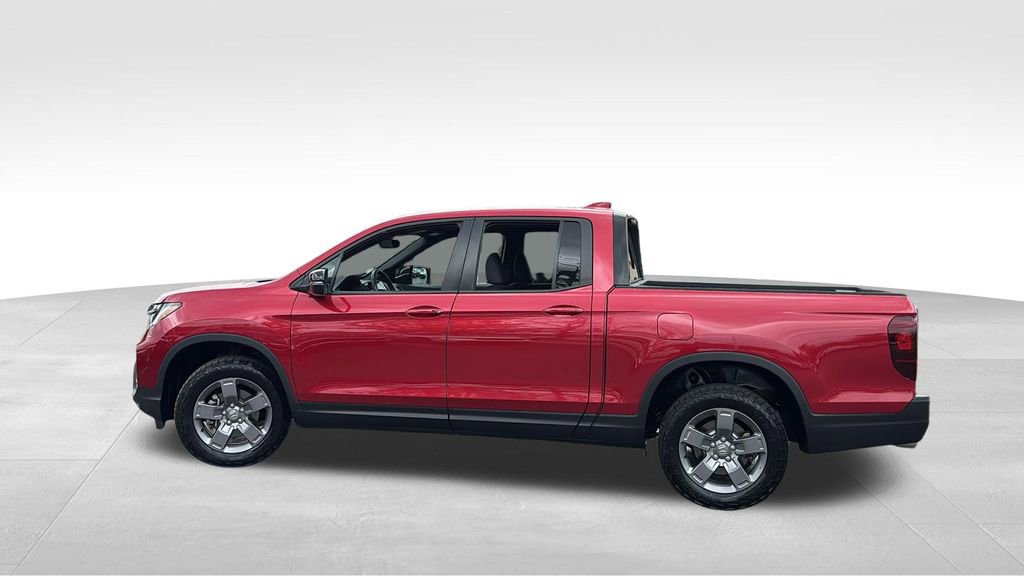 Certified 2025 Honda Ridgeline TrailSport image 4