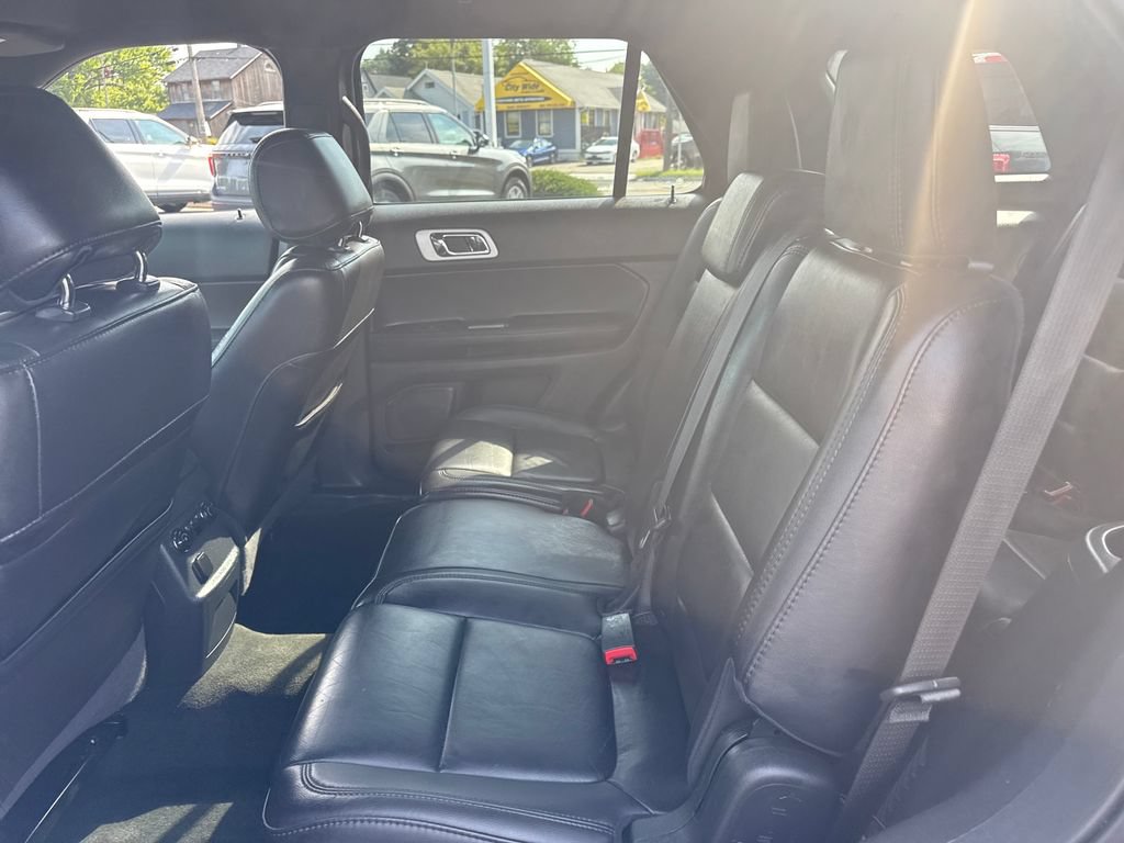 Used 2013 Ford Explorer XLT FWD image 16