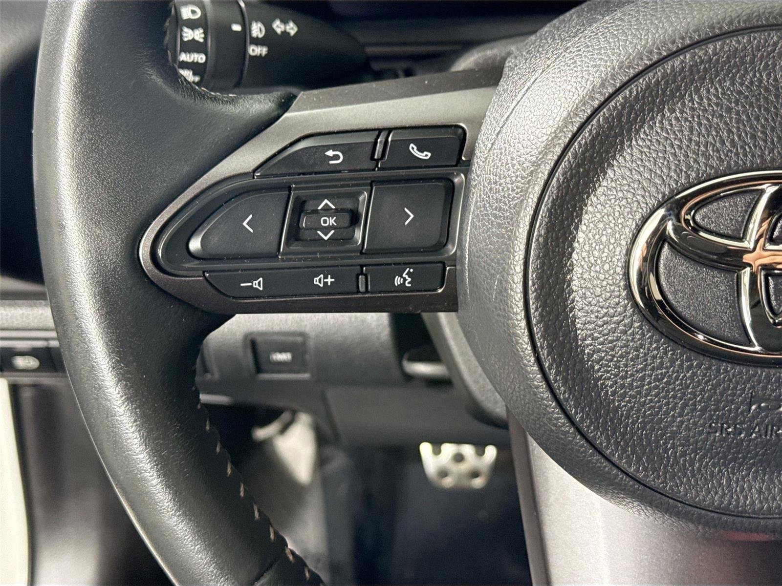 Used 2023 Toyota Corolla Core w/ Performance Package image 16