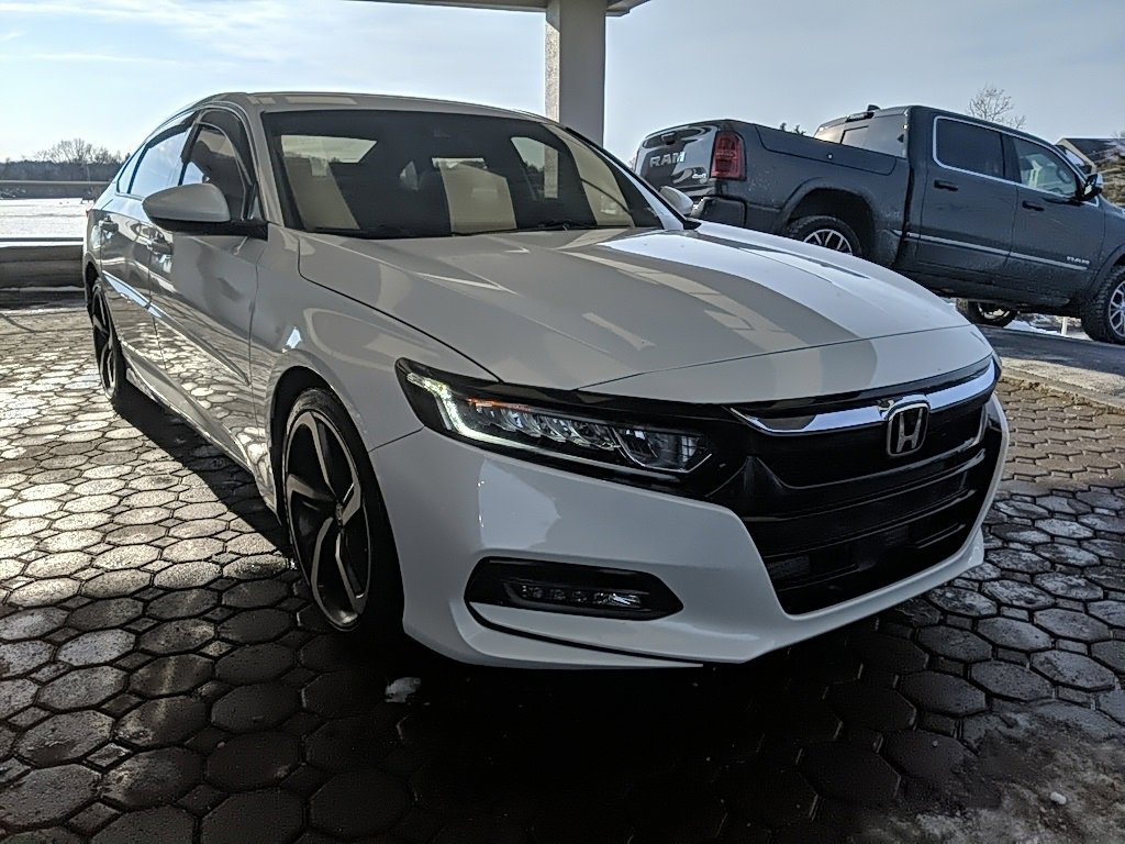 Used 2019 Honda Accord Sport image 3