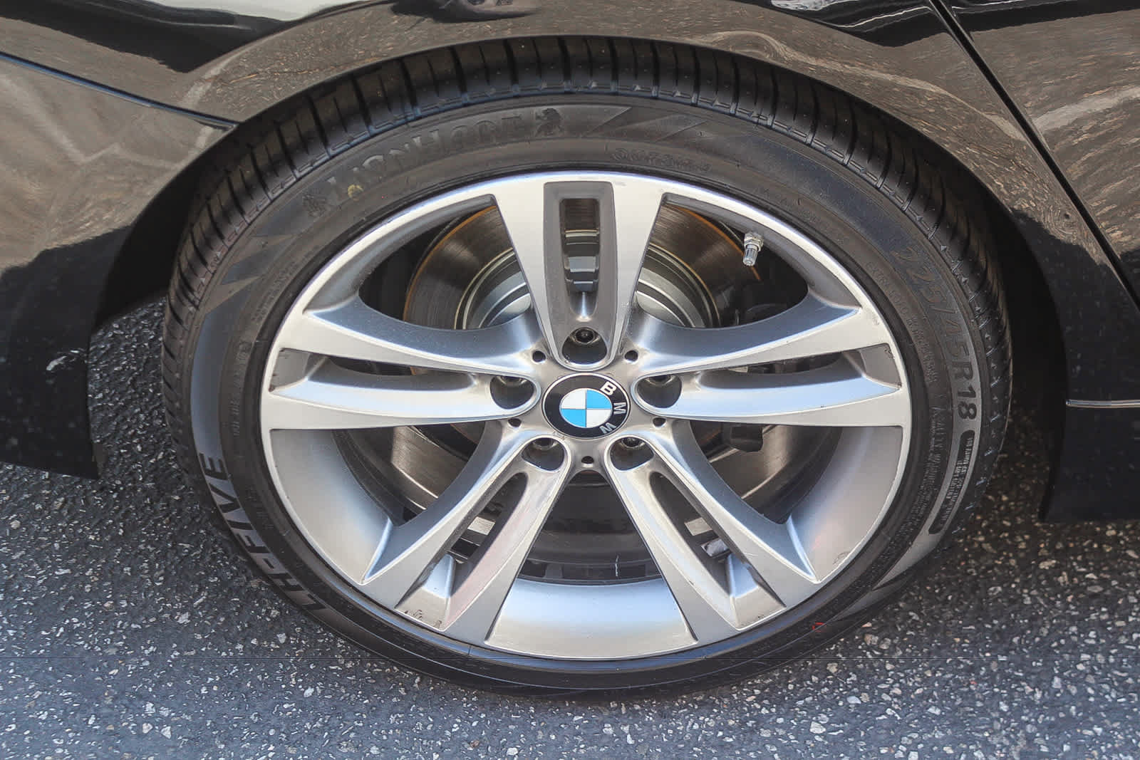 Used 2017 BMW 330i Sedan RWD image 8