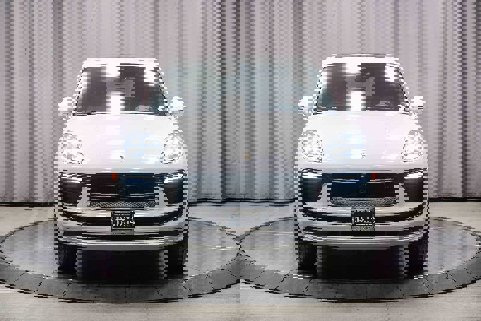 Used 2024 Porsche Macan image 6