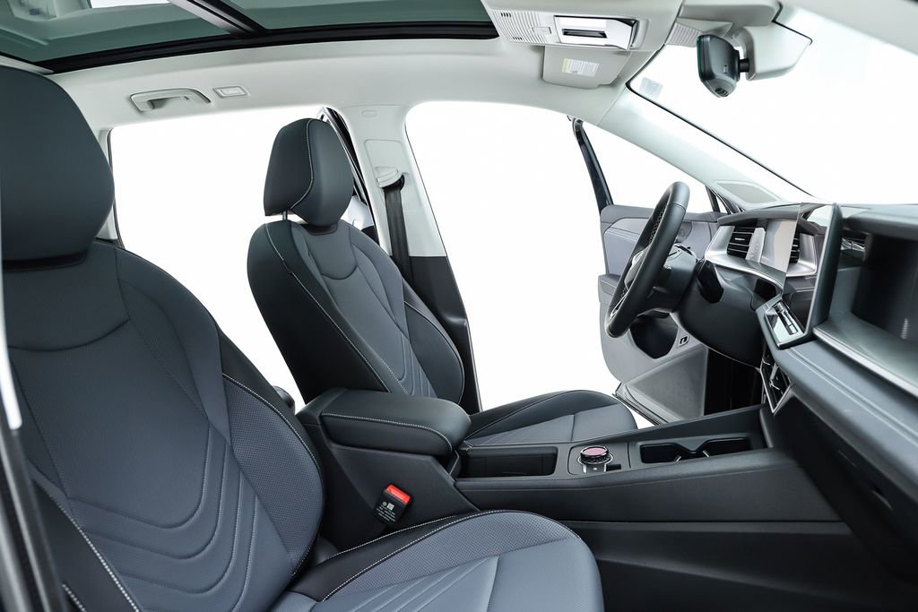 New 2026 Volkswagen Tiguan SE image 36