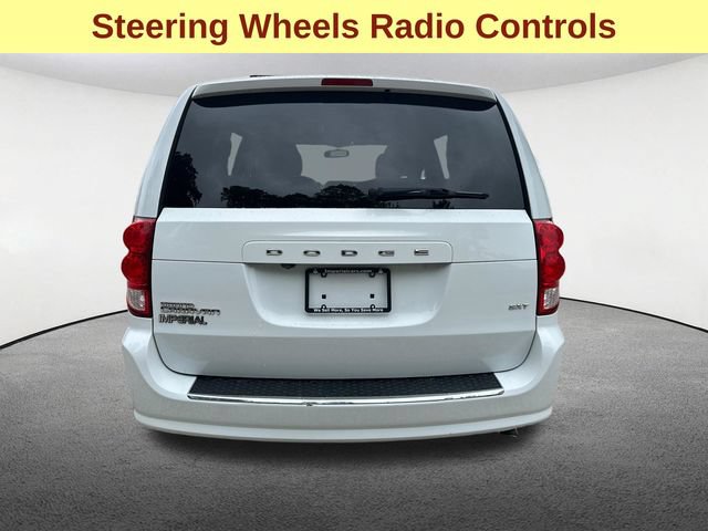 Used 2015 Dodge Grand Caravan SXT w/ UConnect Hands-Free Group FWD image 11
