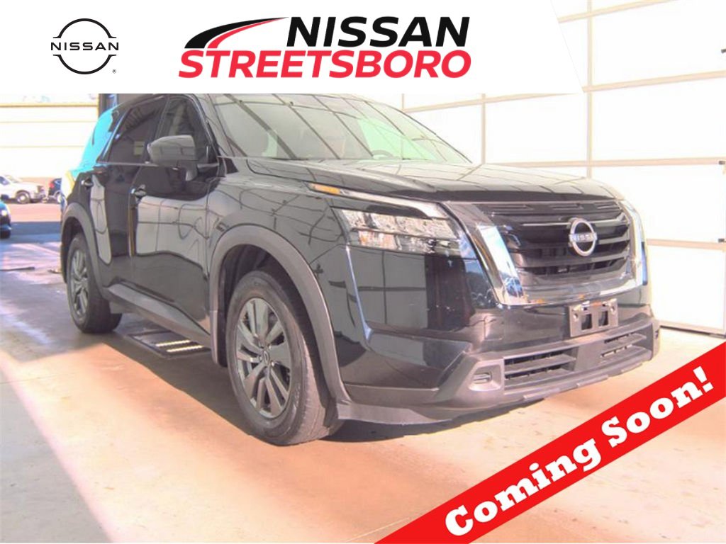 Used 2024 Nissan Pathfinder S image 1