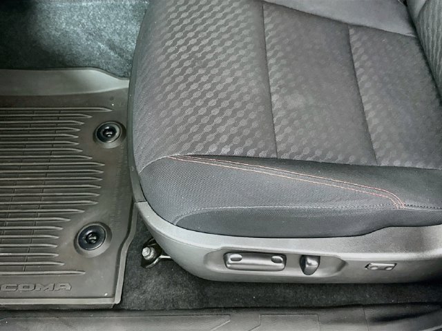 Certified 2023 Toyota Tacoma SR5 AWD/4WD image 23
