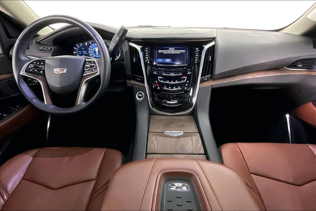 Used 2017 Cadillac Escalade Premium Luxury image 21