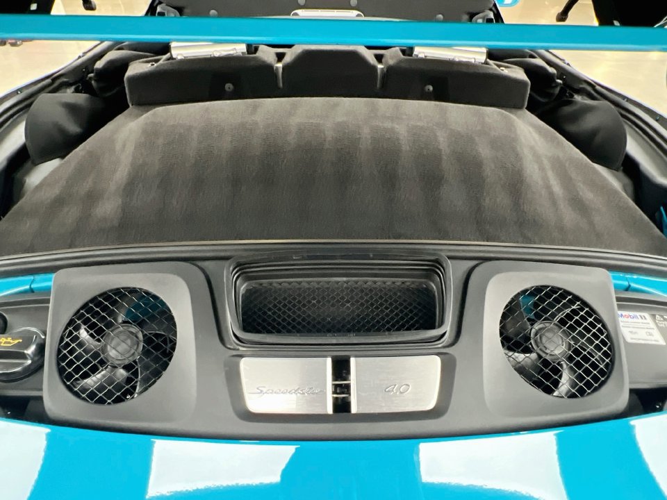Certified 2019 Porsche 911 Speedster RWD image 25