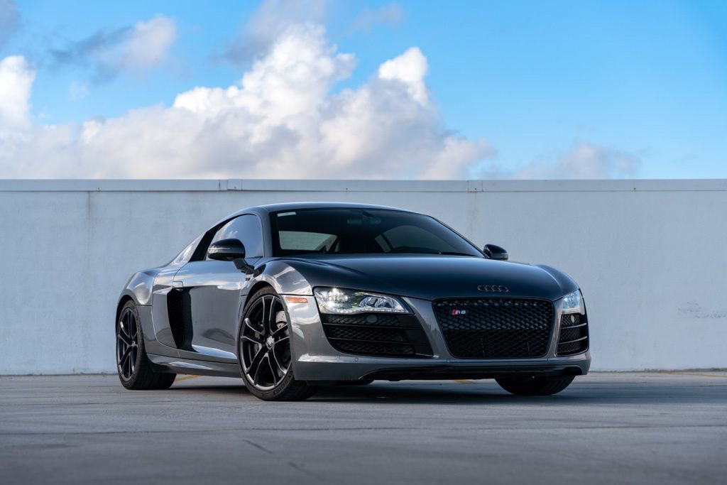 Used 2011 Audi R8 V10 image 2