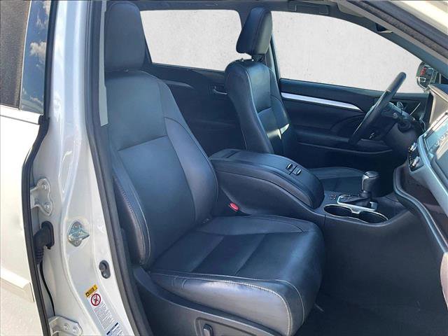 Used 2018 Toyota Highlander XLE image 9
