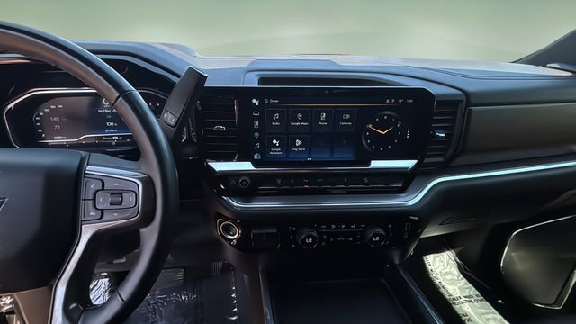 Used 2024 Chevrolet Silverado 2500 High Country w/ High Country Premium Package image 10