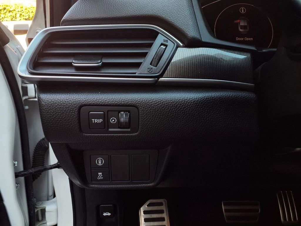 Used 2019 Honda Accord Sport image 12