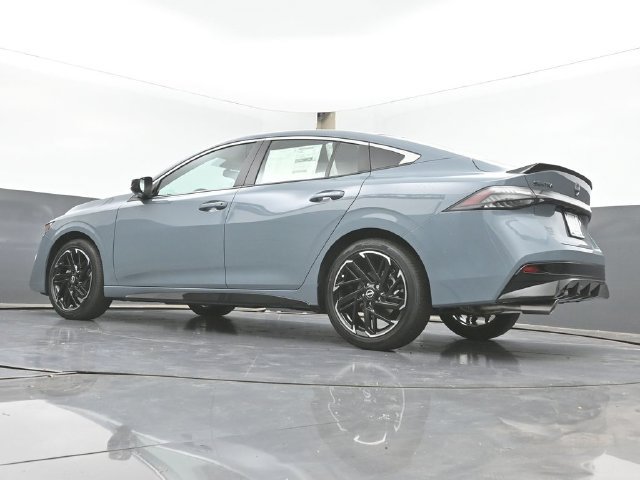 New 2026 Nissan Sentra SR w/ Floor Mat Package FWD image 43