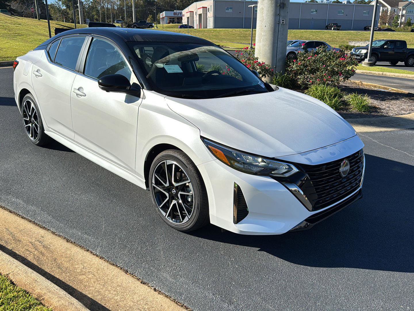 New 2025 Nissan Sentra SR w/ SR Premium Package image 6