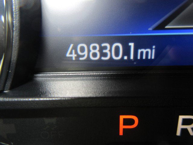 Used 2022 Ford Explorer Limited w/ Equipment Group 301A image 23