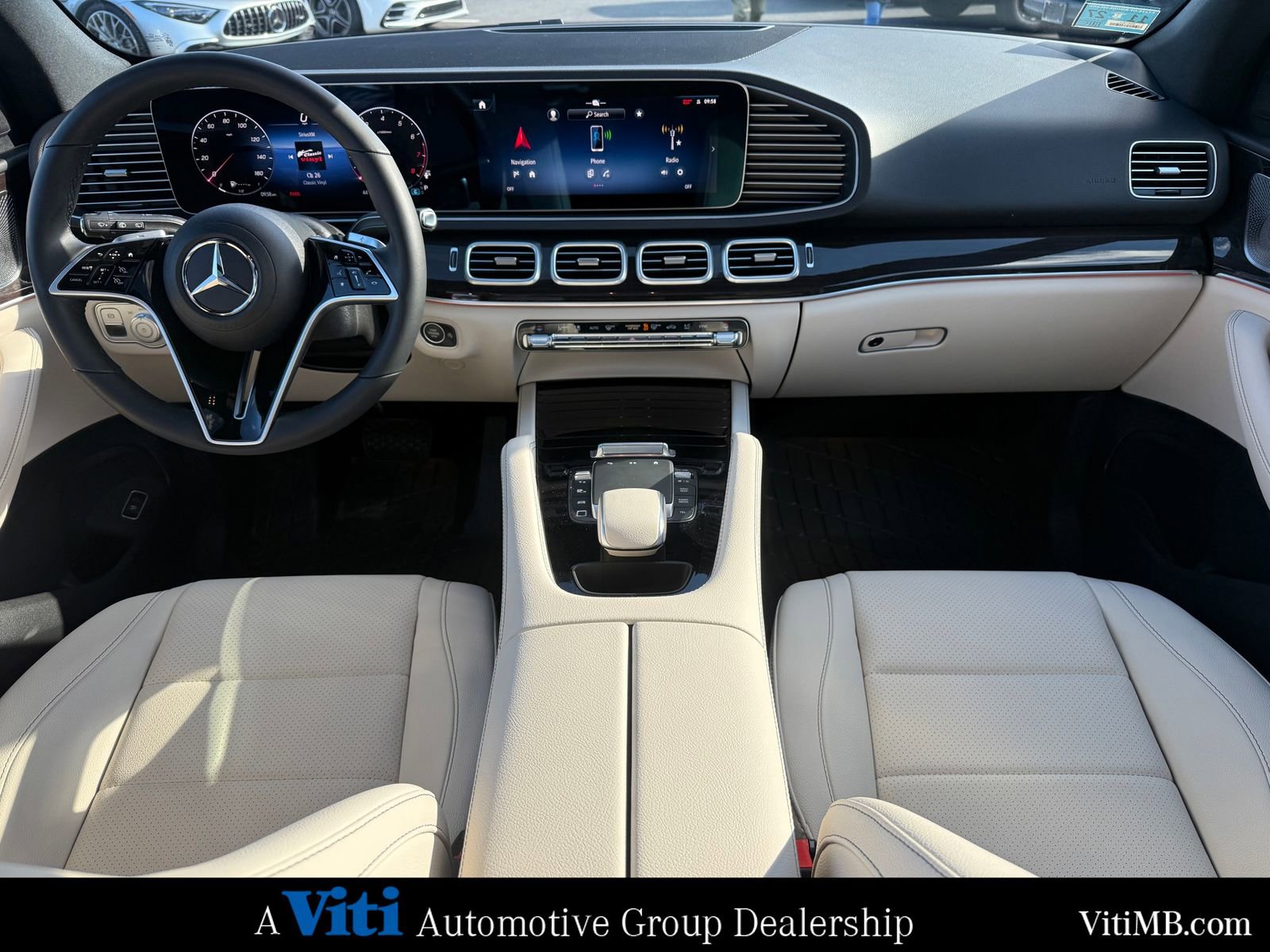 Certified 2025 Mercedes-Benz GLE 450 4MATIC image 2