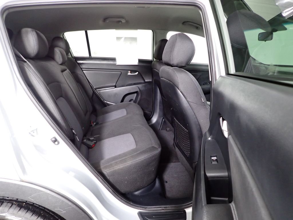 Used 2014 Kia Sportage LX image 28
