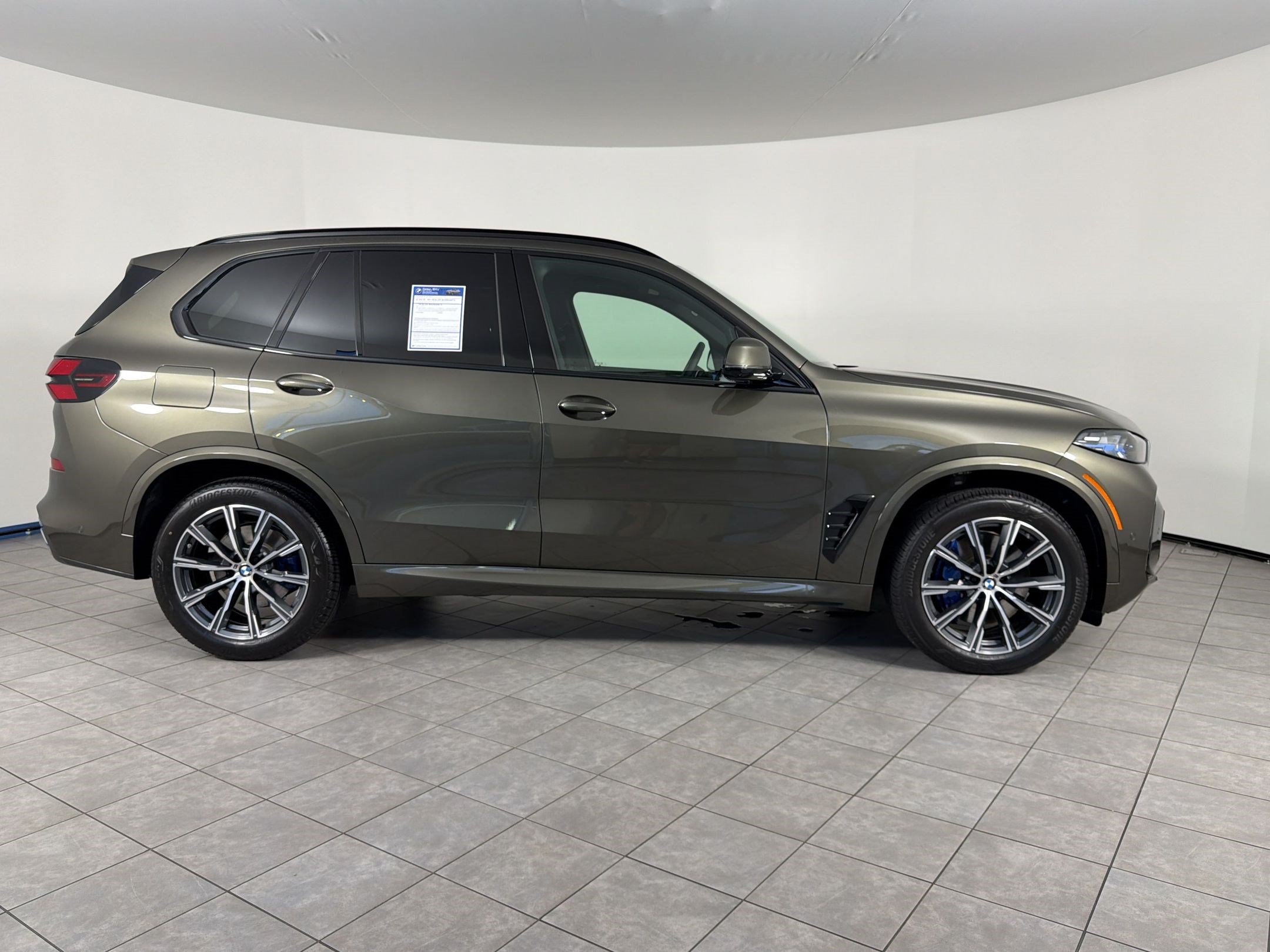 Certified 2026 BMW X5 xDrive40i w/ M Sport Package AWD/4WD image 8