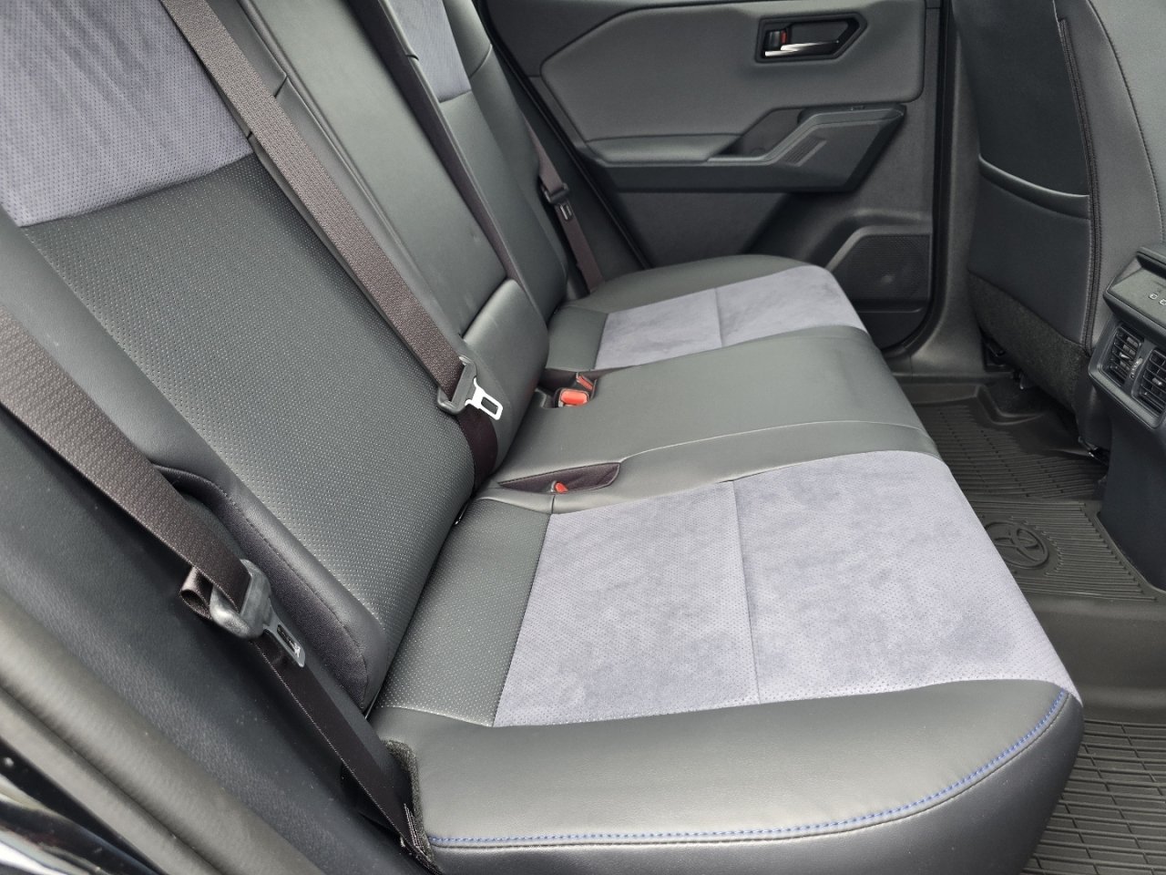 New 2026 Toyota RAV4 XSE AWD/4WD image 20