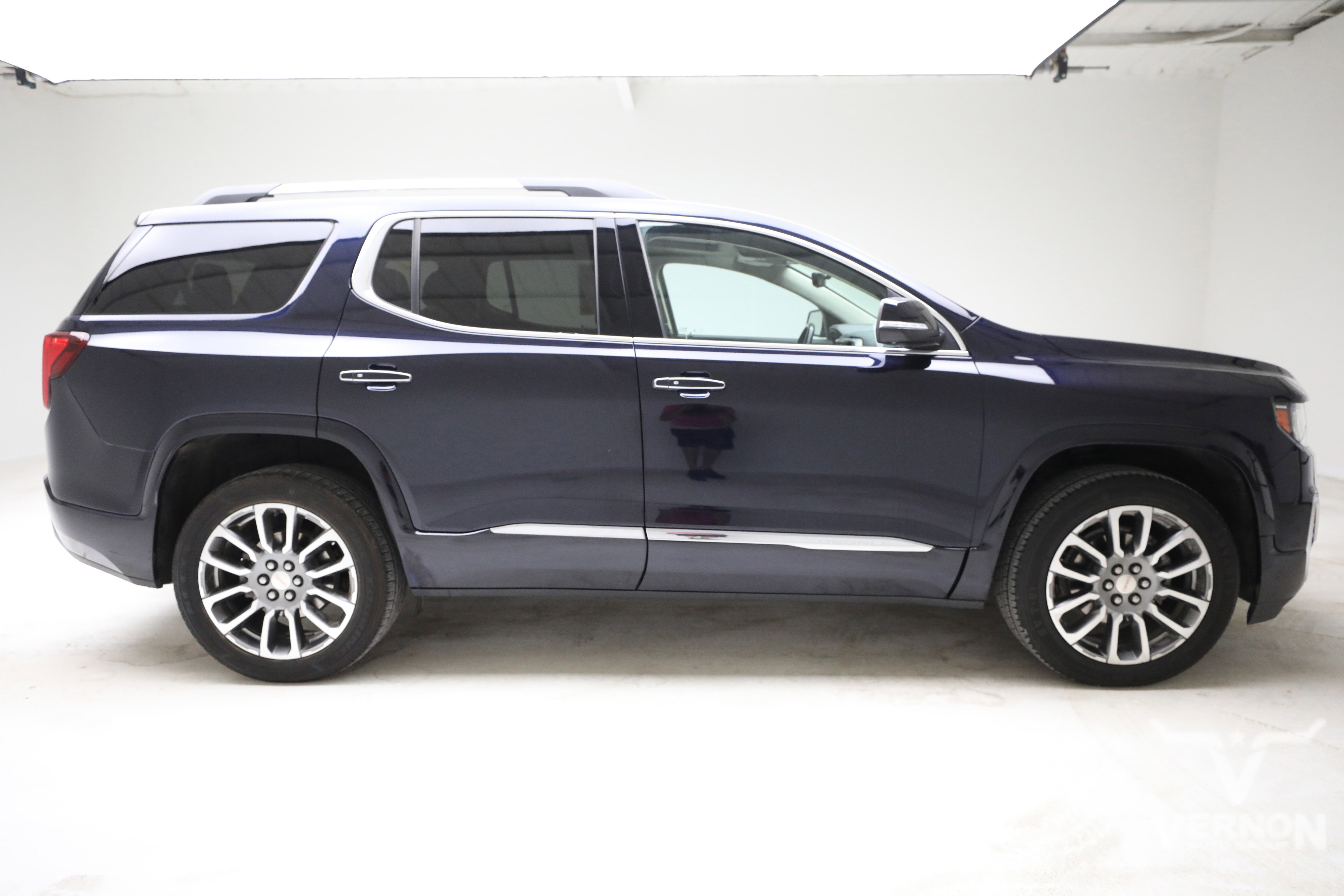 Used 2022 GMC Acadia Denali w/ Denali Ultimate Package image 6