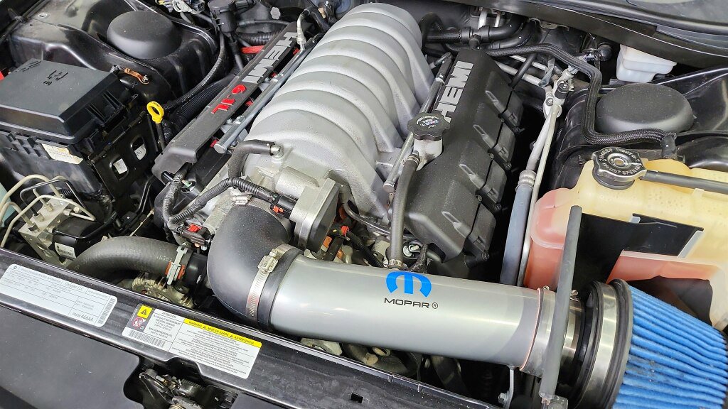Used 2009 Dodge Challenger SRT8 w/ SRT Option Group II RWD image 23
