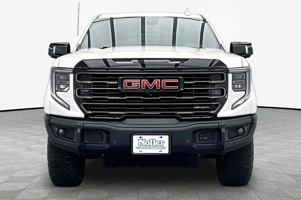 Used 2023 GMC Sierra 1500 AT4X w/ AT4X AEV Edition AWD/4WD image 3