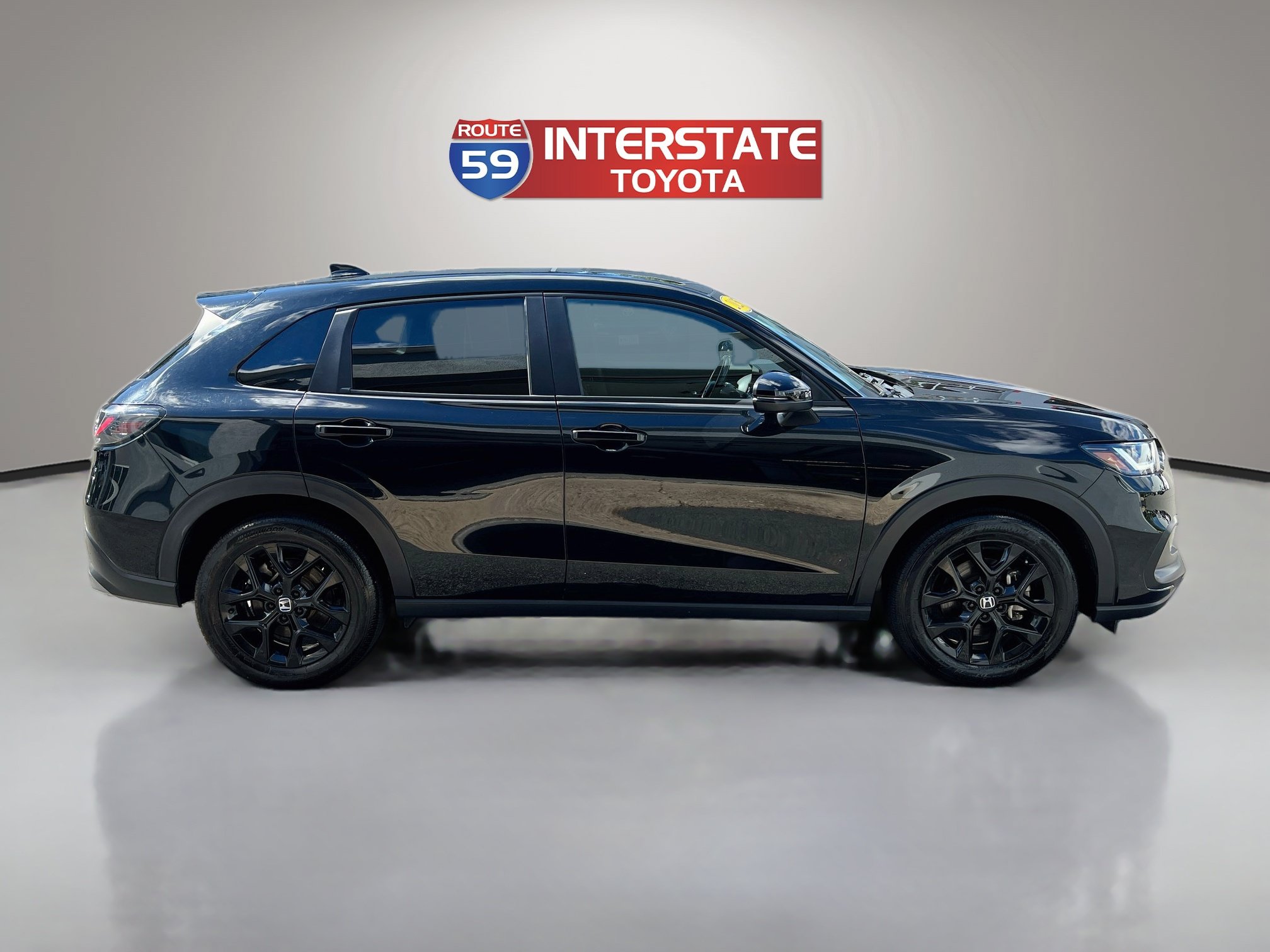 Used 2025 Honda HR-V Sport image 8