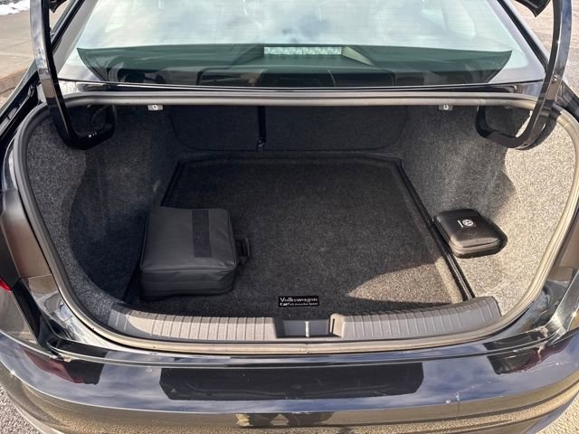 Certified 2024 Volkswagen Jetta SEL image 30