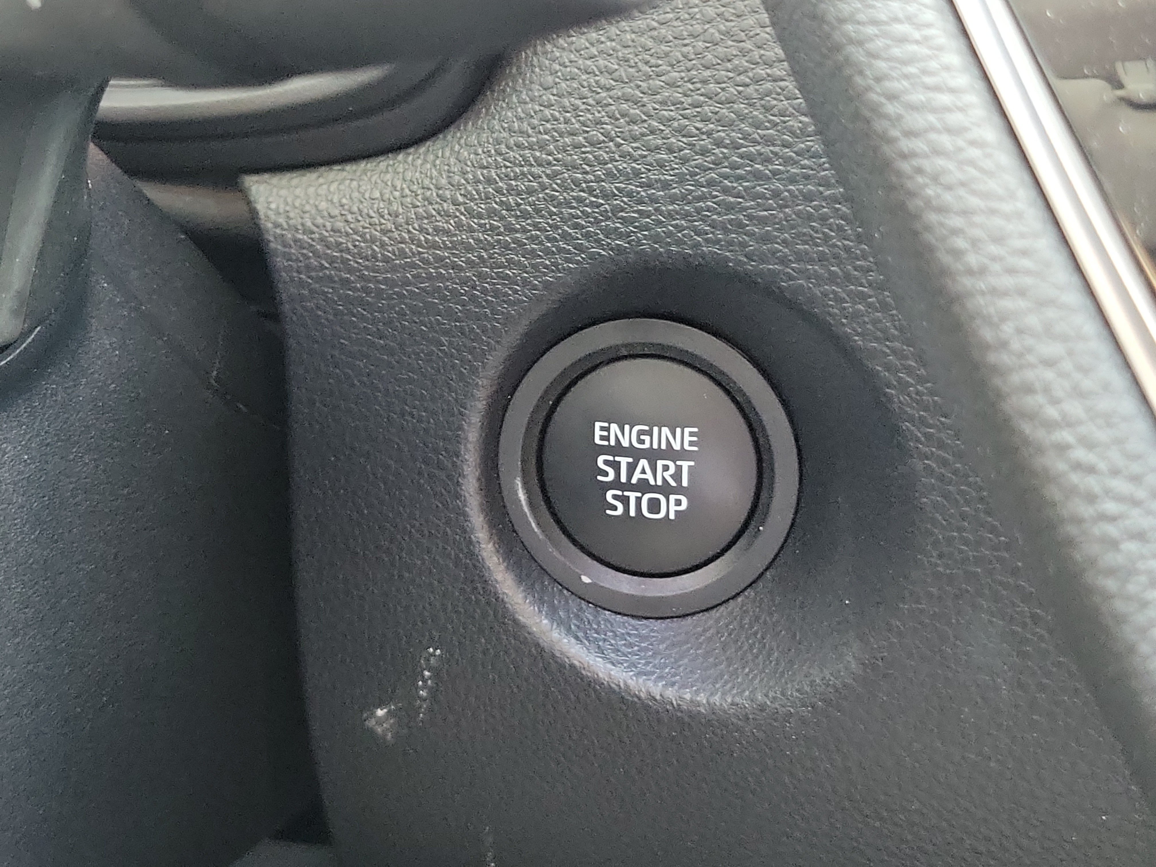 Used 2024 Toyota Corolla Cross LE FWD image 29