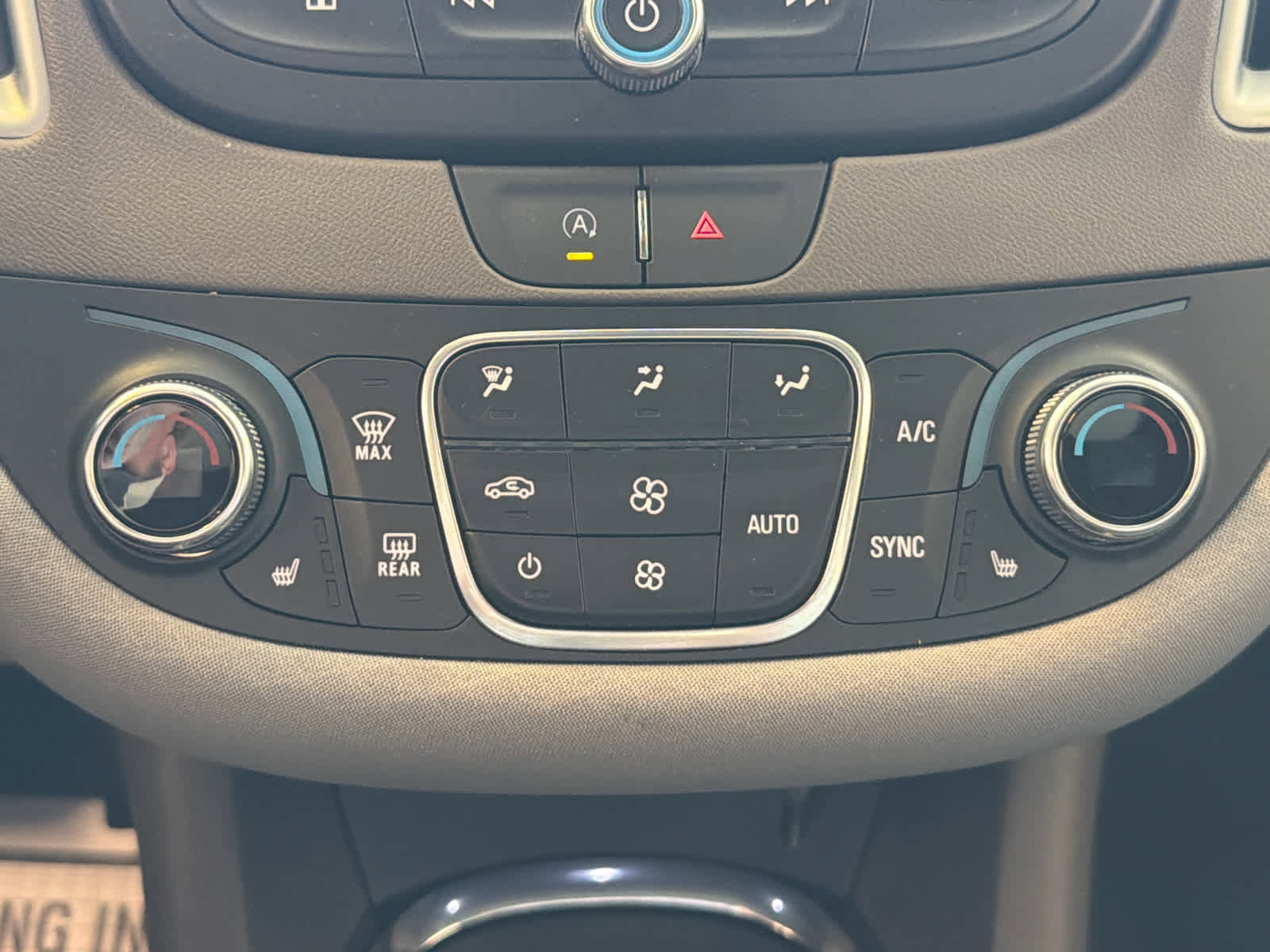 Used 2024 Chevrolet Malibu LT FWD image 45