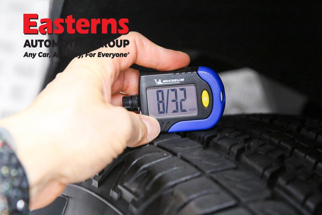 Used 2024 Chevrolet Colorado W/T w/ Technology Package image 27