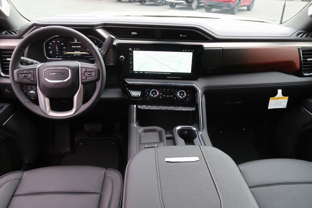 New 2026 GMC Sierra 3500 Denali w/ Denali Reserve Package image 7