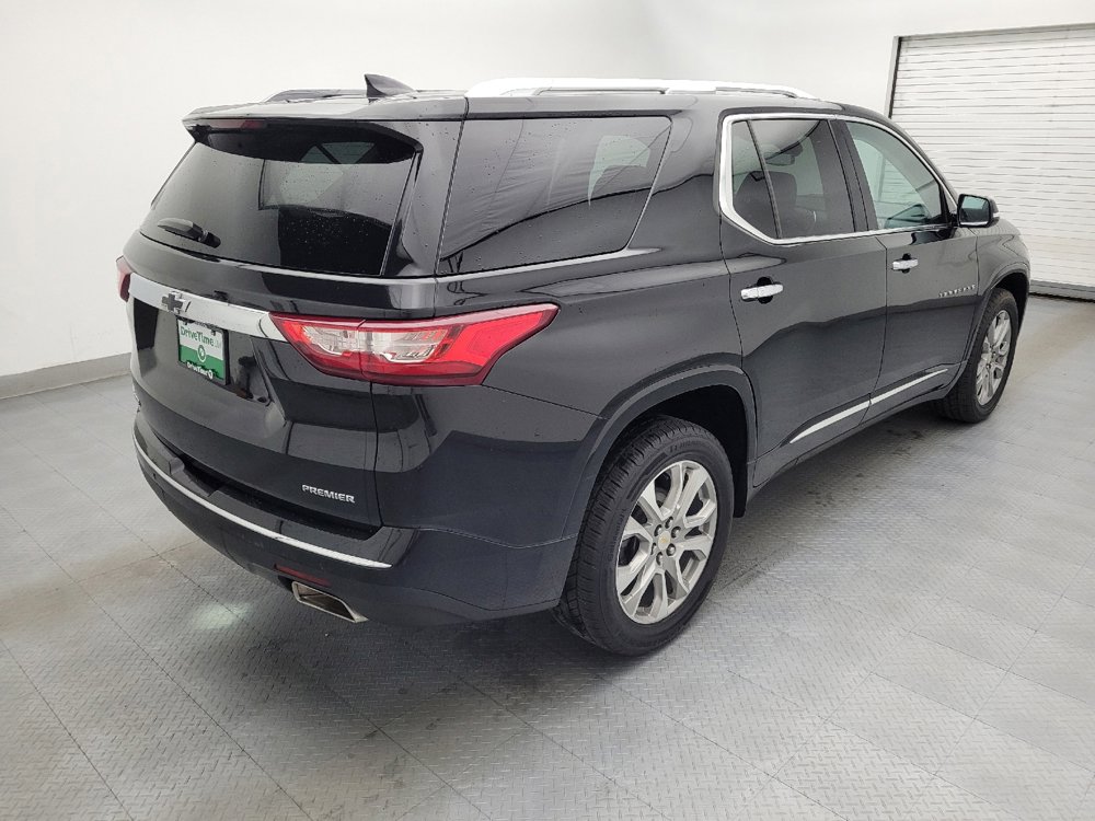 Used 2019 Chevrolet Traverse Premier w/ Driver Confidence II Package FWD image 9